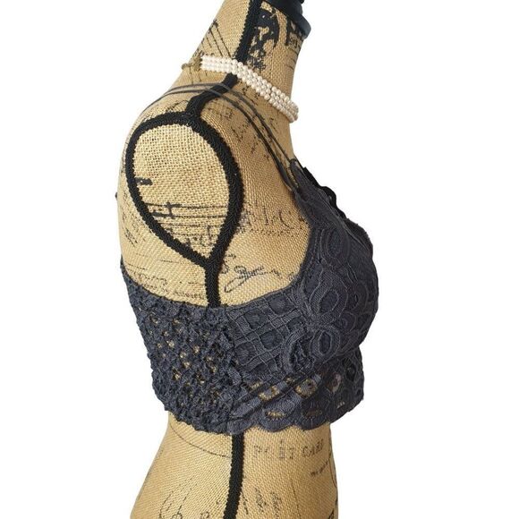 Women's Bralette Large Stretchy Lace Crop Top Cross Back Tank Top Large NWOT - Picture 7 of 8